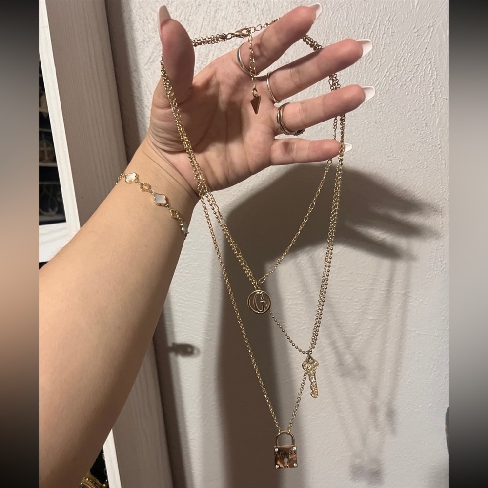 Guess layered necklace
